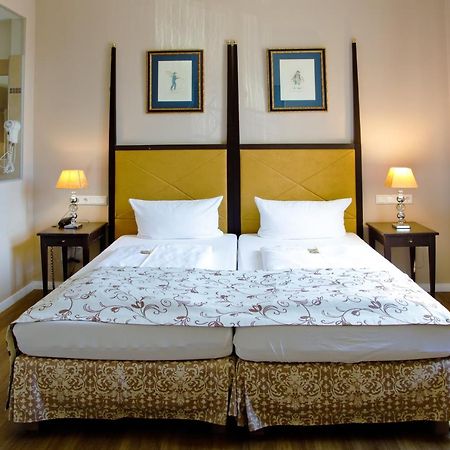 Hotel Kronprinz Фалькензе Экстерьер фото